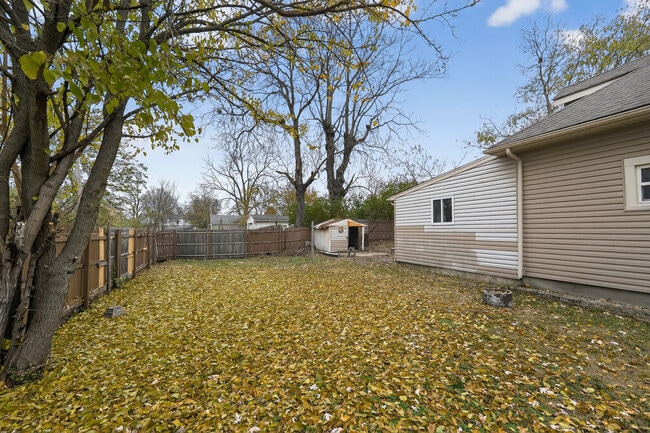 Building Photo - 1232 Lane St