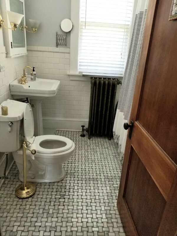 Building Photo - 4030 Pillsbury Ave