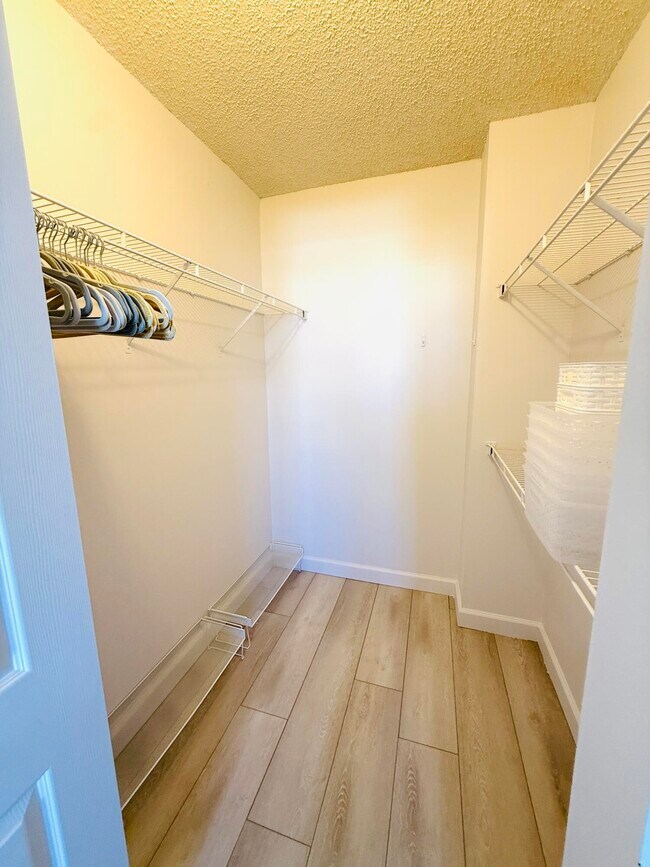 Building Photo - 651 Okeechobee Blvd