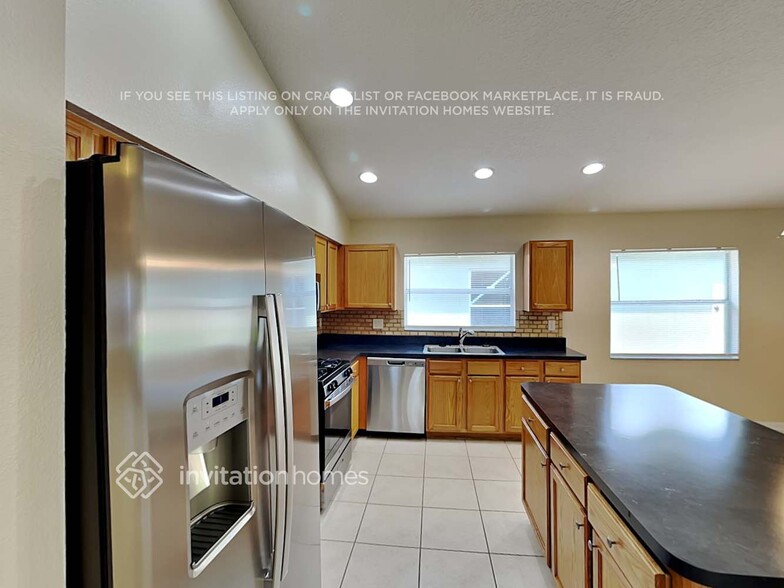 Building Photo - 7012 Monarch Park Dr