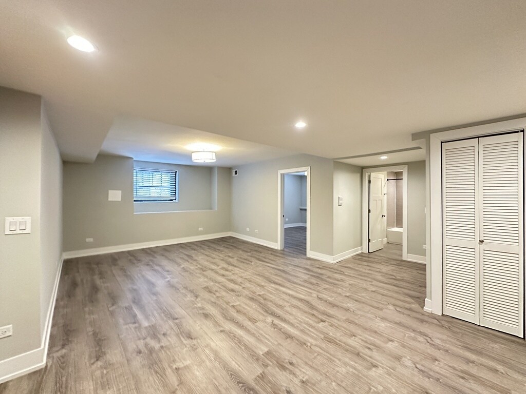 Building Photo - 1139 Maple Ave