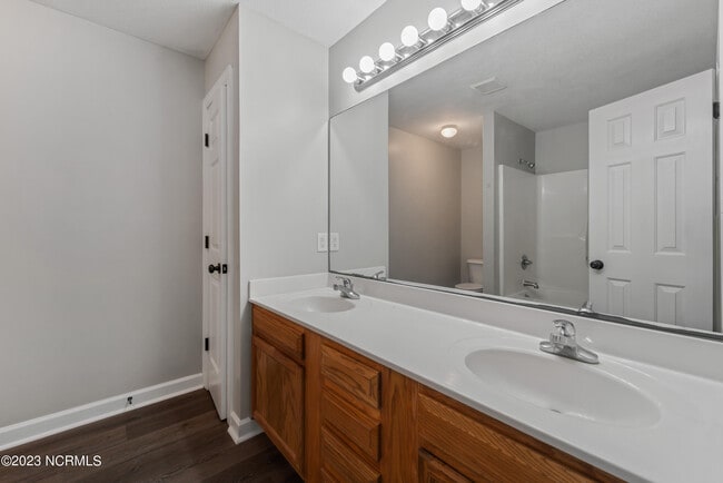 Building Photo - 1102 Springwood Dr