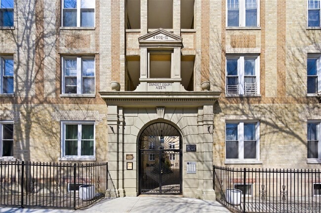 Building Photo - 4006 7th Ave