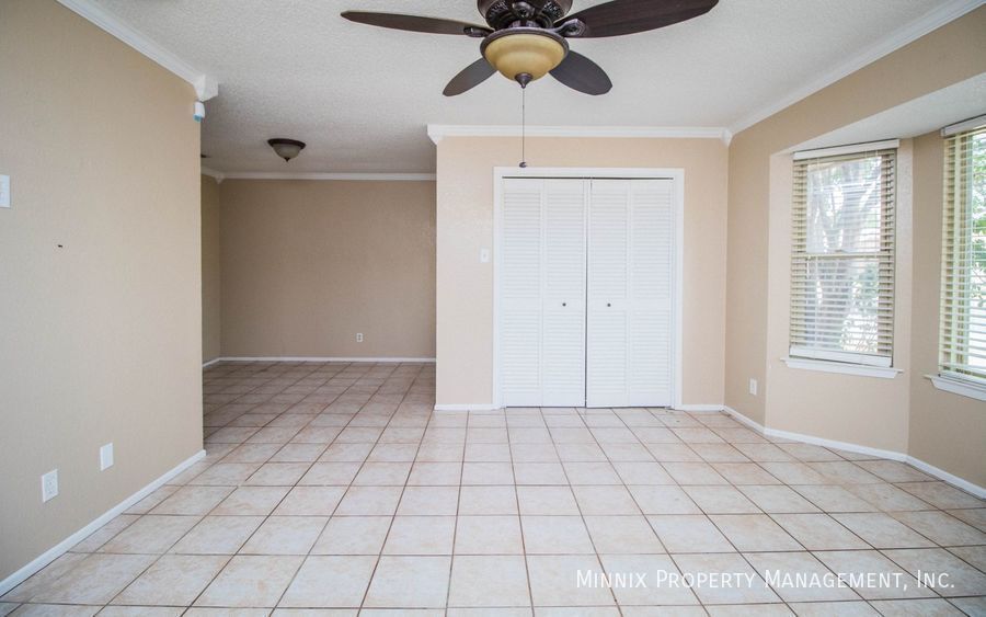 Building Photo - 4429 Esmond Dr