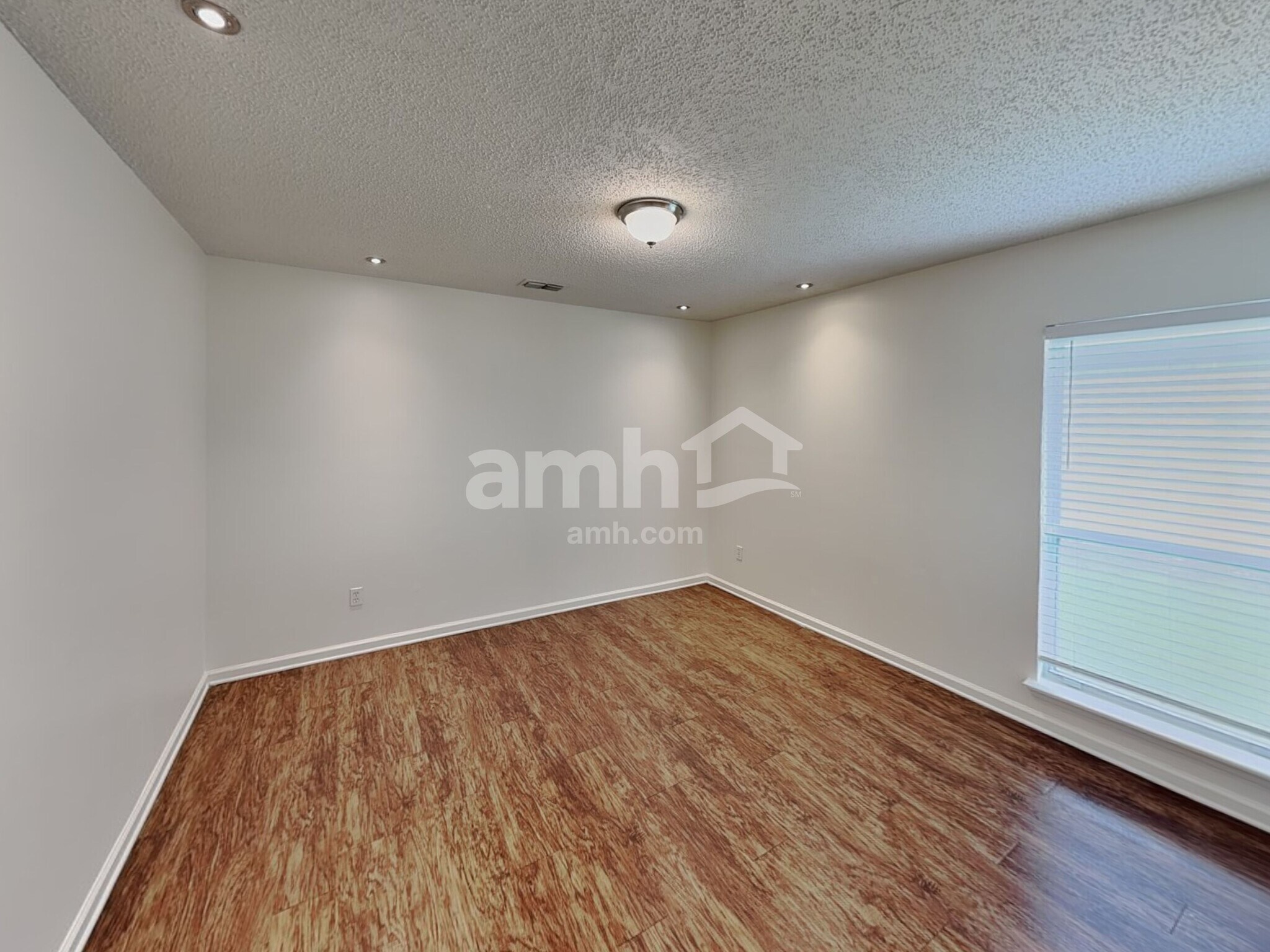 Building Photo - 12690 Richfield Blvd