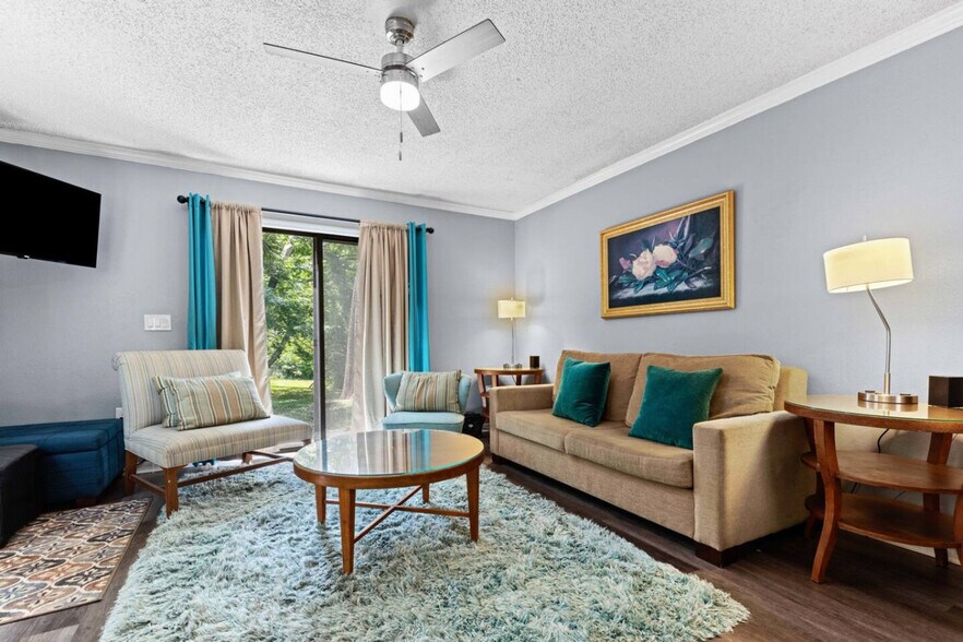 Building Photo - 4531 SW 44th Ln