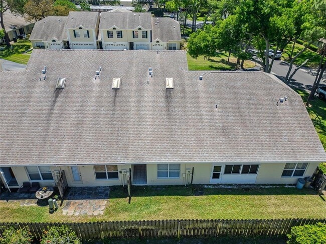 Building Photo - 658 Green Valley Rd