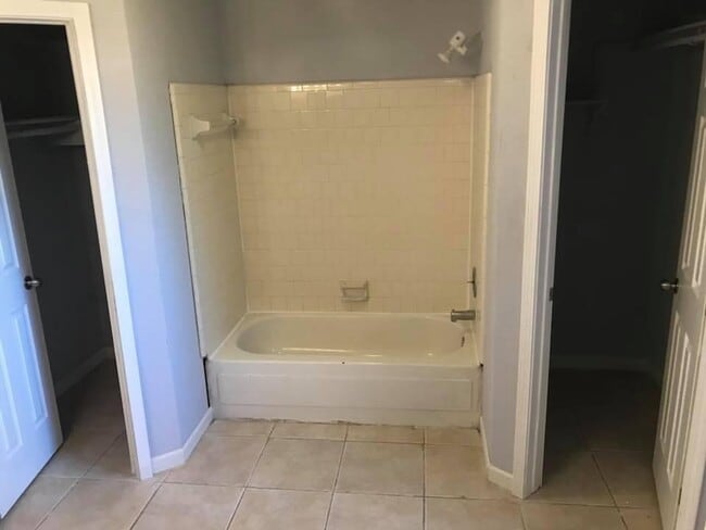 Building Photo - 11706 Greenmesa Dr