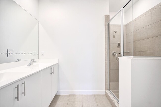 Building Photo - 213 SW 159th Ct