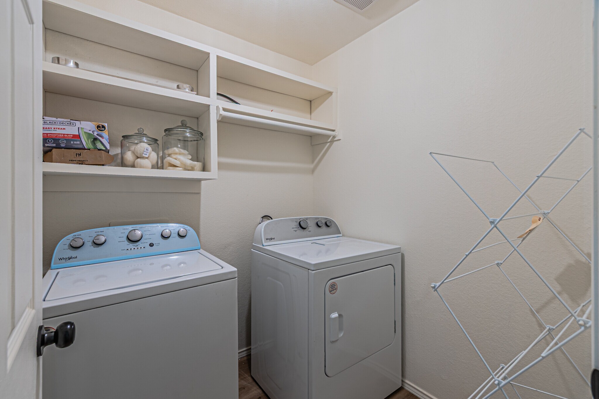 Building Photo - 841 Snapdragon Ln