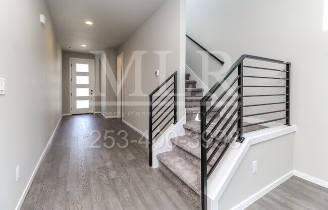 Building Photo - 10325 SE 270th St