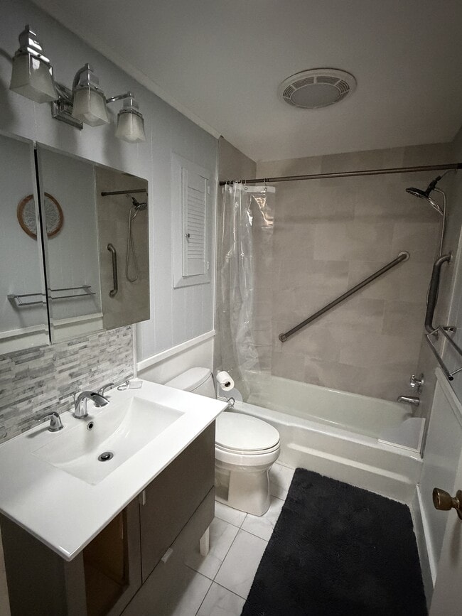 Building Photo - 2 Davcarley Rd