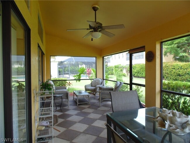 Building Photo - 4835 SW 18th Ave