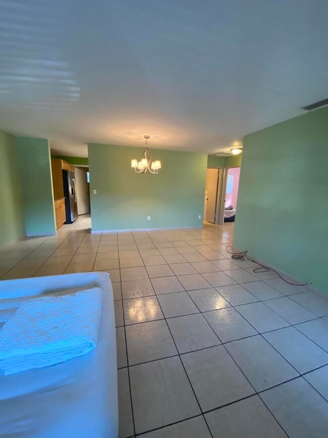 Building Photo - 4367 Edward Rd