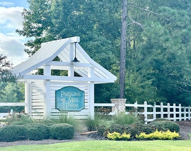 Building Photo - Parsons Mill Castle Hayne, 4BR, 2 Car Gara...
