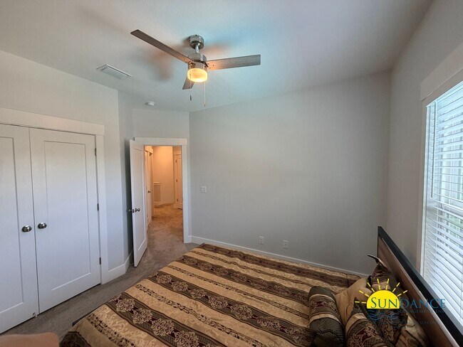 Building Photo - Gorgeous 2 Story 4 Bedrooms Townhome in Fort Walton Beach!