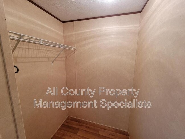 Building Photo - 1770 Salterstown Rd