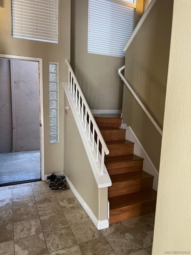 Building Photo - 7265 Calabria Ct