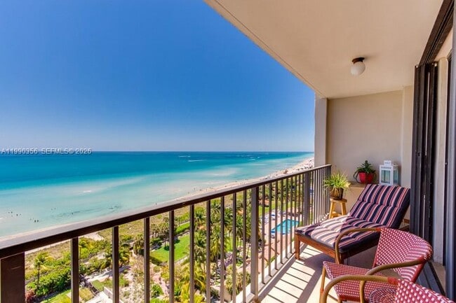 Building Photo - 2625 Collins Ave