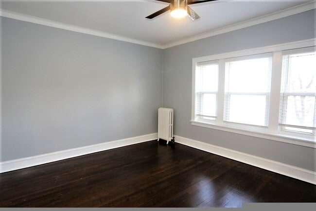 Building Photo - 5306 N Ashland Ave