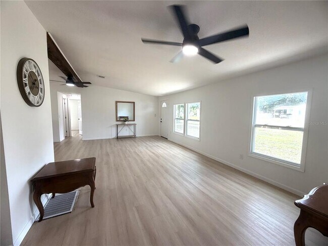 Building Photo - 6623 SW 84th St