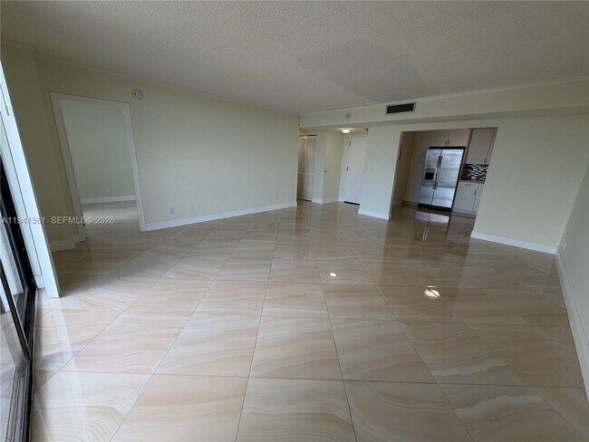 Building Photo - 13499 Biscayne Blvd