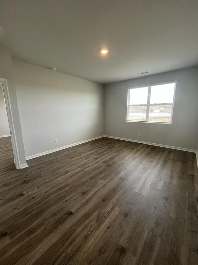 Building Photo - 6127 Japonica Ln