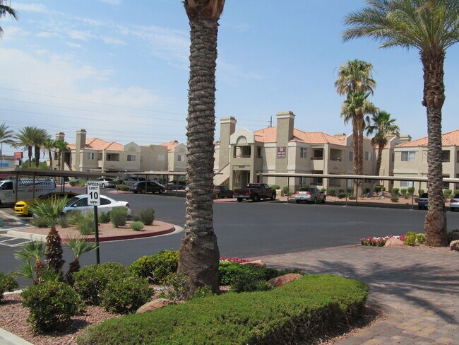 Building Photo - 2 BED 2 BATH DOWNSTAIRS APARTMENT  FOR REN...