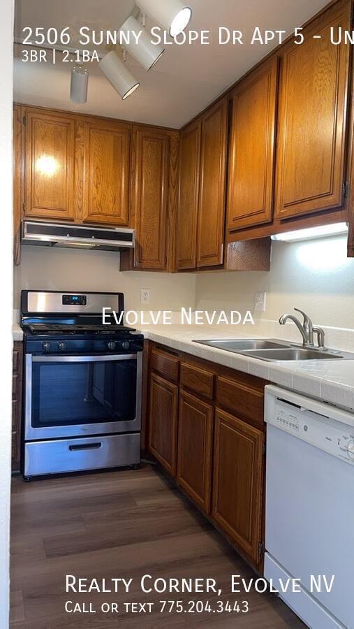 Building Photo - 2506 Sunny Slope Dr