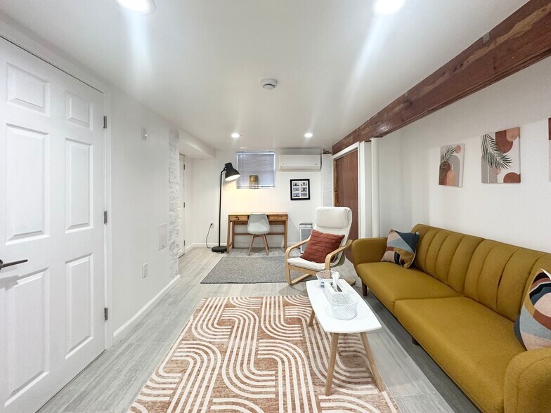 Building Photo - 44 Woodbine St