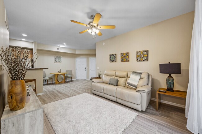 Building Photo - 6900 E Princess Dr