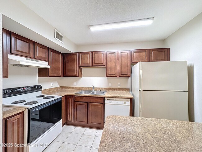 Building Photo - 1821 Long Iron Dr