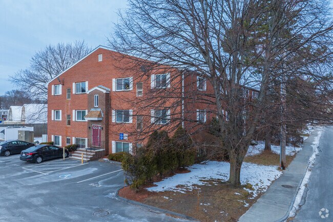 35 Prospect St - Prospect Estates