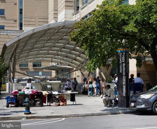Building Photo - 1124 25th St NW