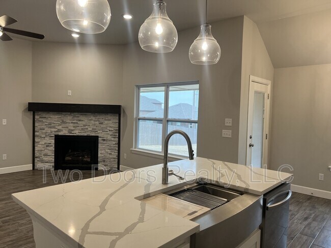 Building Photo - 13812 Klinsman Rd