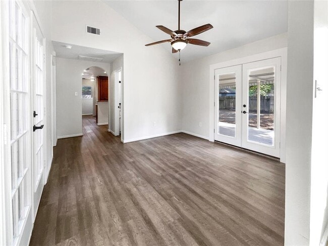 Building Photo - 16126 Spinnaker Dr