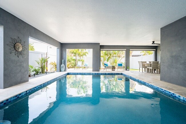 Building Photo - Beach Vibes Only – Your Perfect Seasonal G...