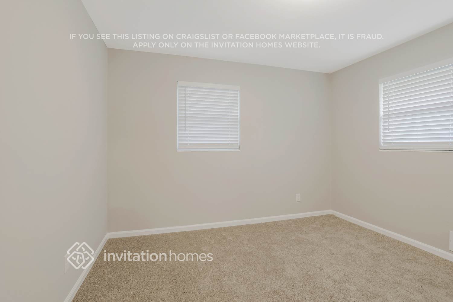 Building Photo - 8490 Meadowbrook Dr