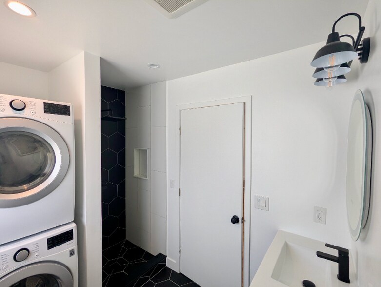 Building Photo - 23324 Maltby Pl