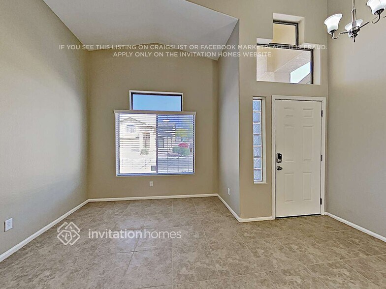 Building Photo - 12559 W Medlock Dr