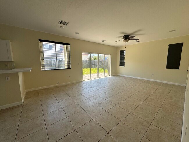 Building Photo - 9508 SW 221st Ln