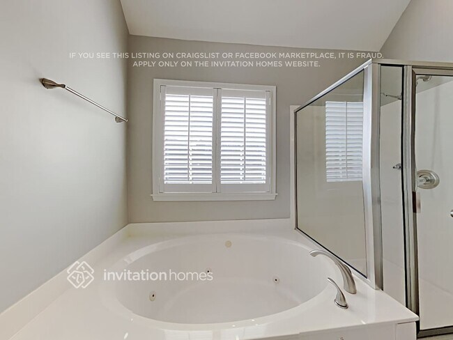 Building Photo - 17125 Windy Oaks Ct