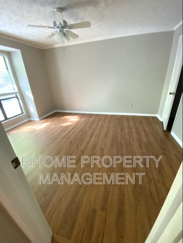 Building Photo - 1415 Tuxworth Cir