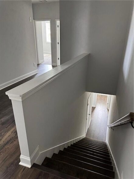 Building Photo - 1204 Ainsworth Alley