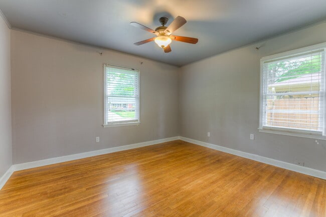 Building Photo - "Charming 4-Bedroom Sanctuary on Boyce Roa...