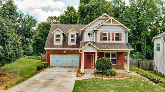 Building Photo - Welcome to this stunning 4-bedroom, 2.5-ba...