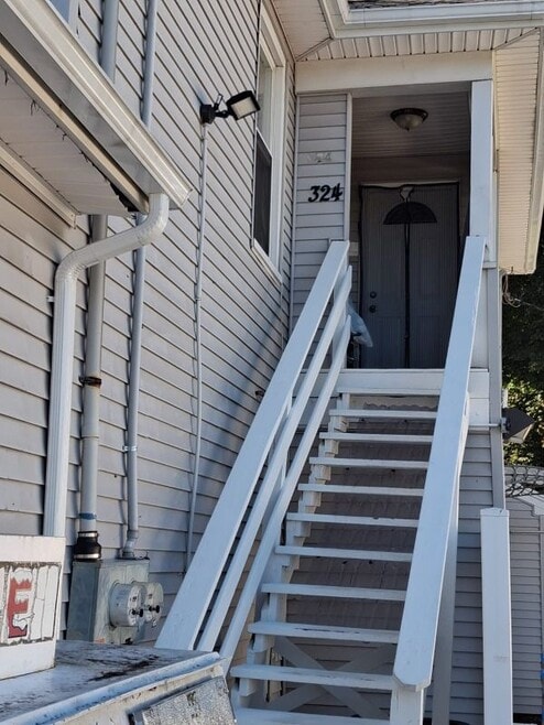 Building Photo - 324 Naugatuck Ave