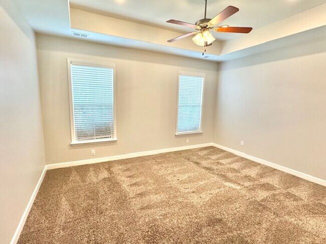 Building Photo - Now Leasing a 4 Bedroom 2.5 Bath Home In S...