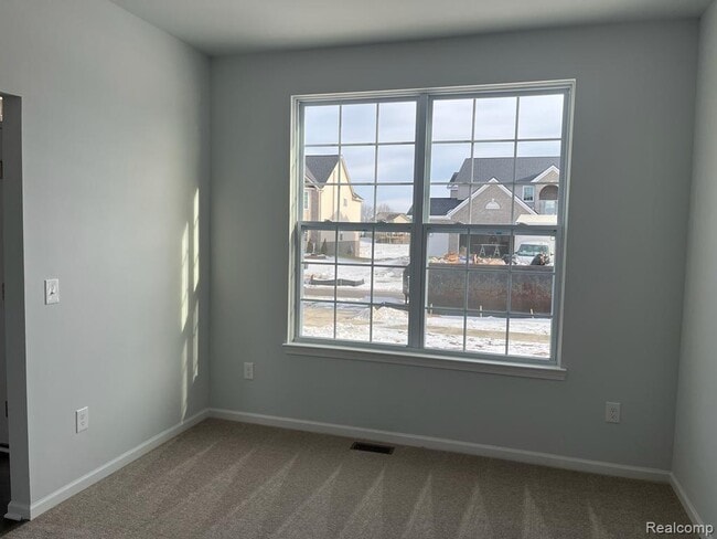 Building Photo - 55810 Worlington Ln