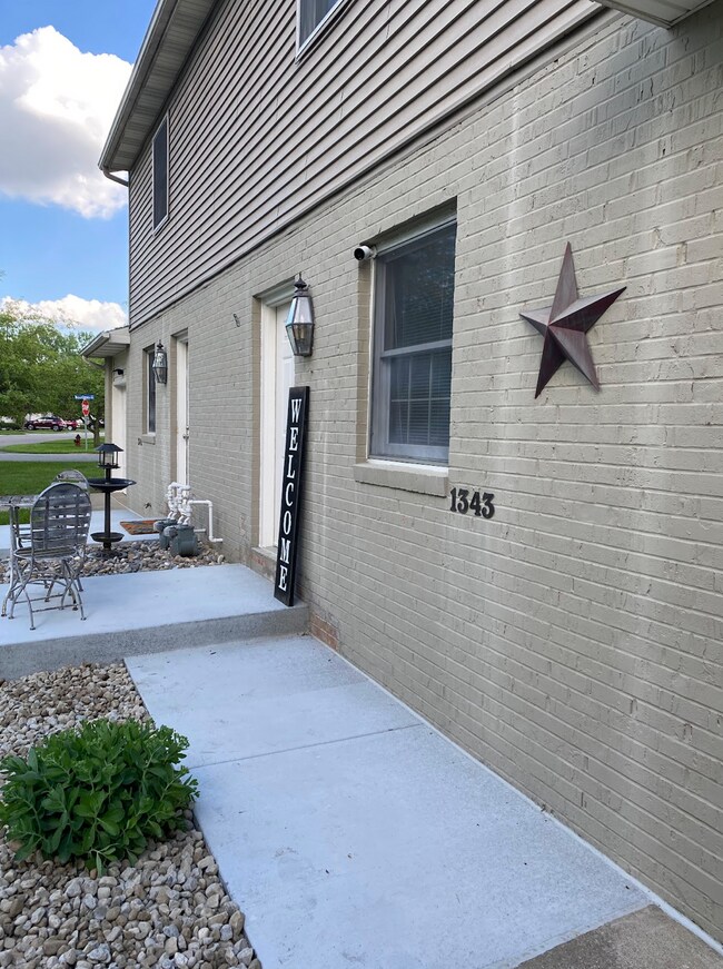 Building Photo - 1341 Stardust Ave NW